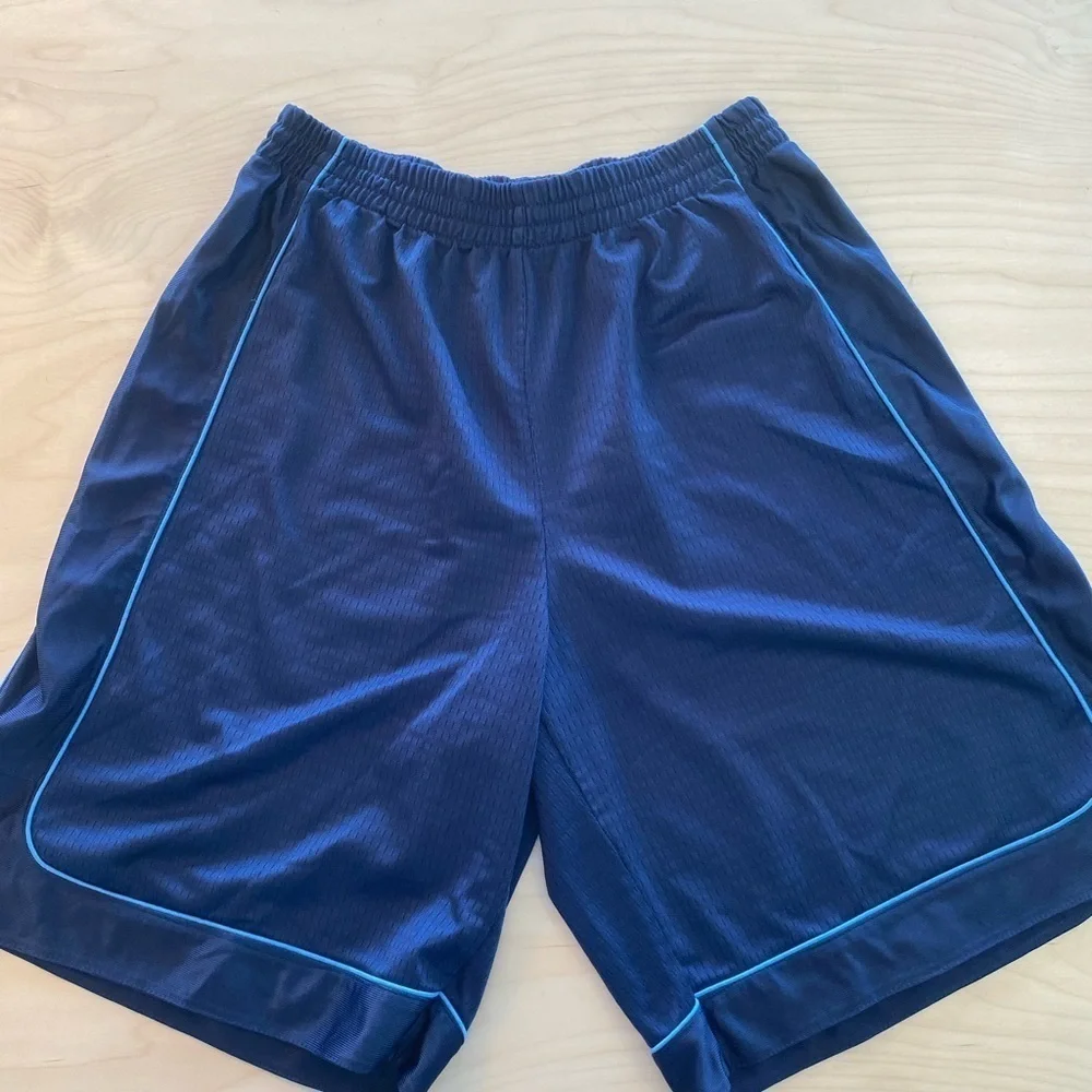 Bugle Boy Sports Shorts size Large (CK)